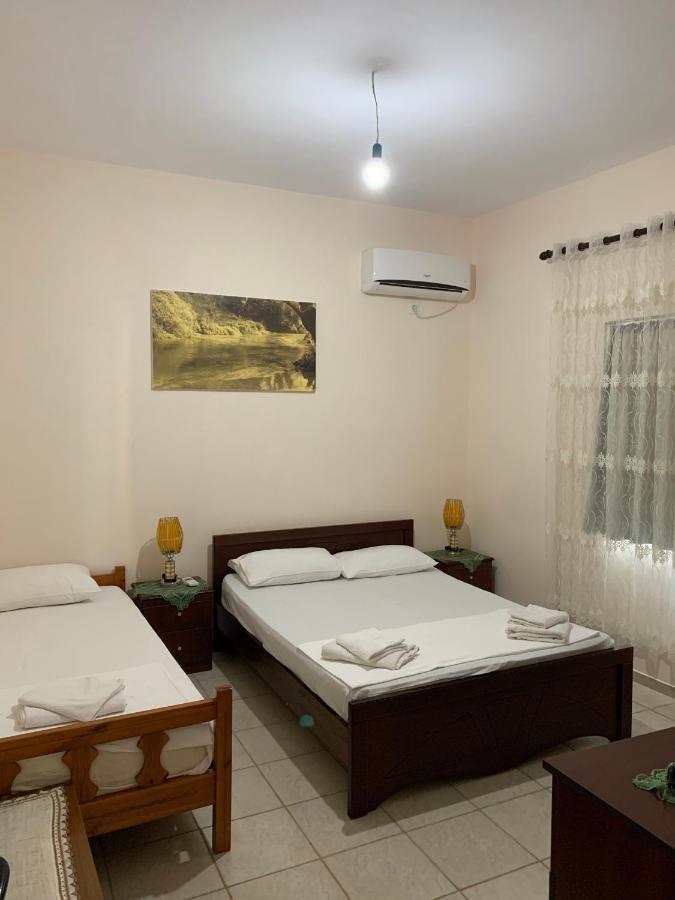 Ylli Cunaj Apartments Sarandë エクステリア 写真