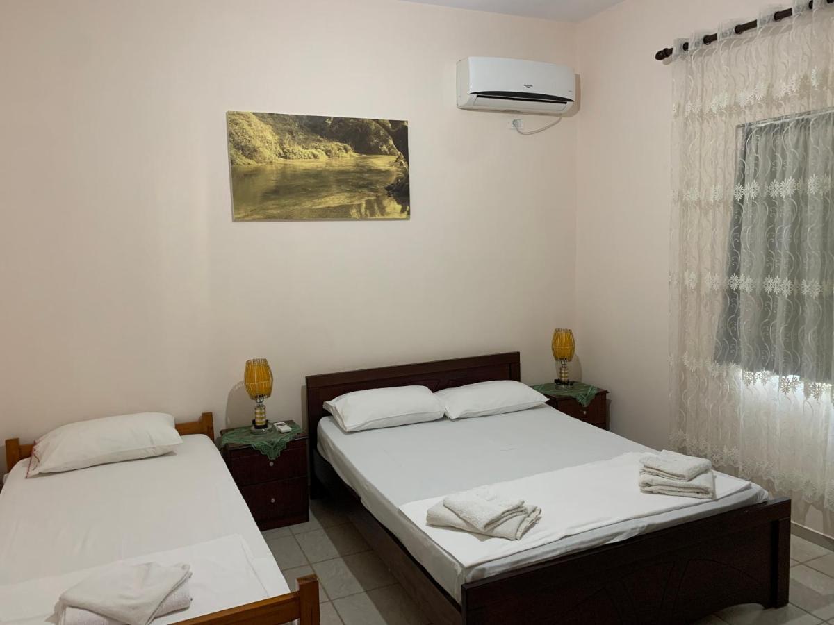Ylli Cunaj Apartments Sarandë エクステリア 写真