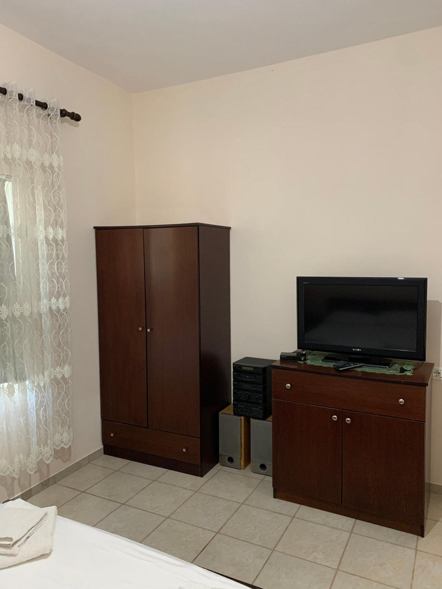 Ylli Cunaj Apartments Sarandë エクステリア 写真