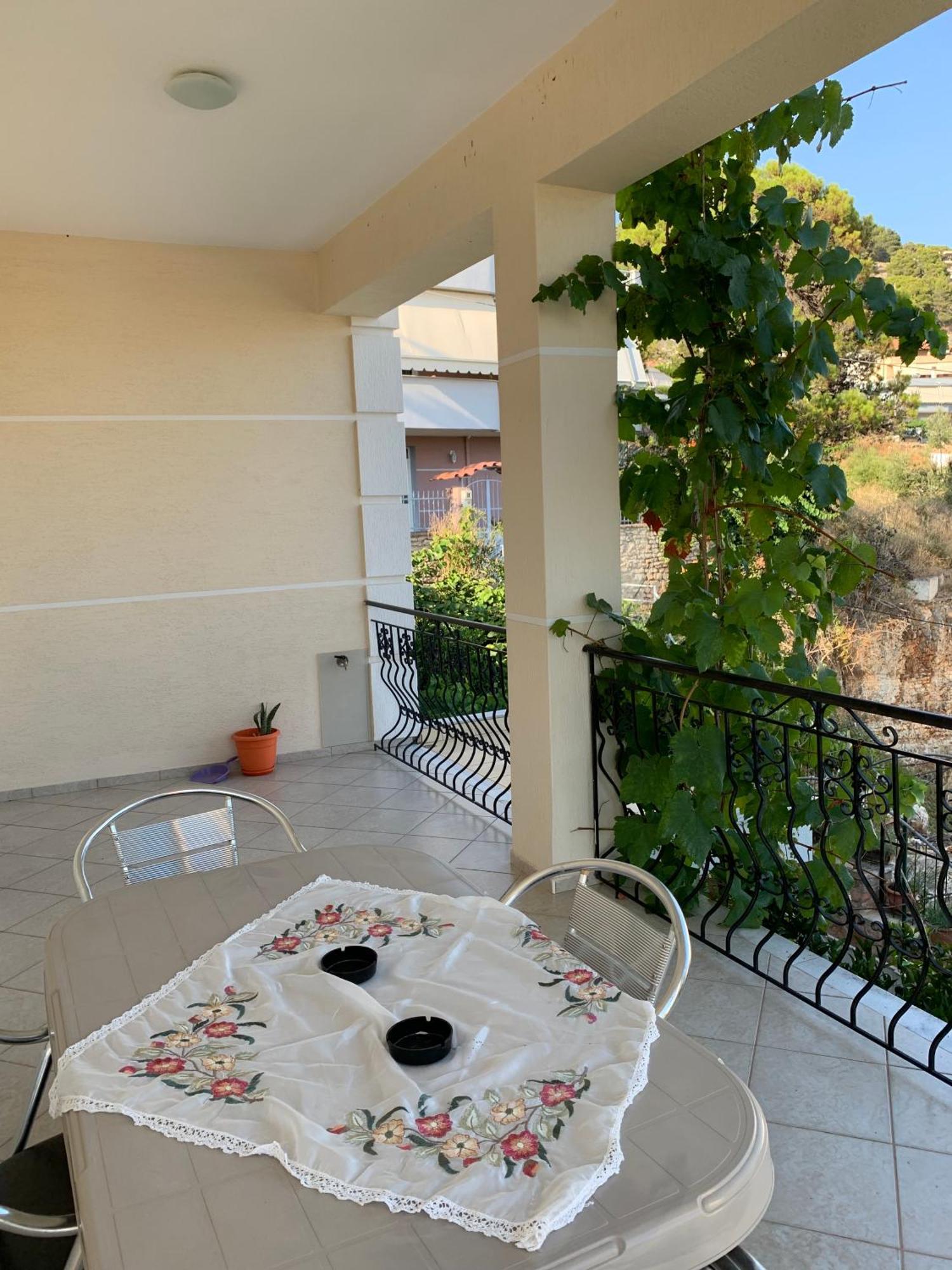 Ylli Cunaj Apartments Sarandë エクステリア 写真