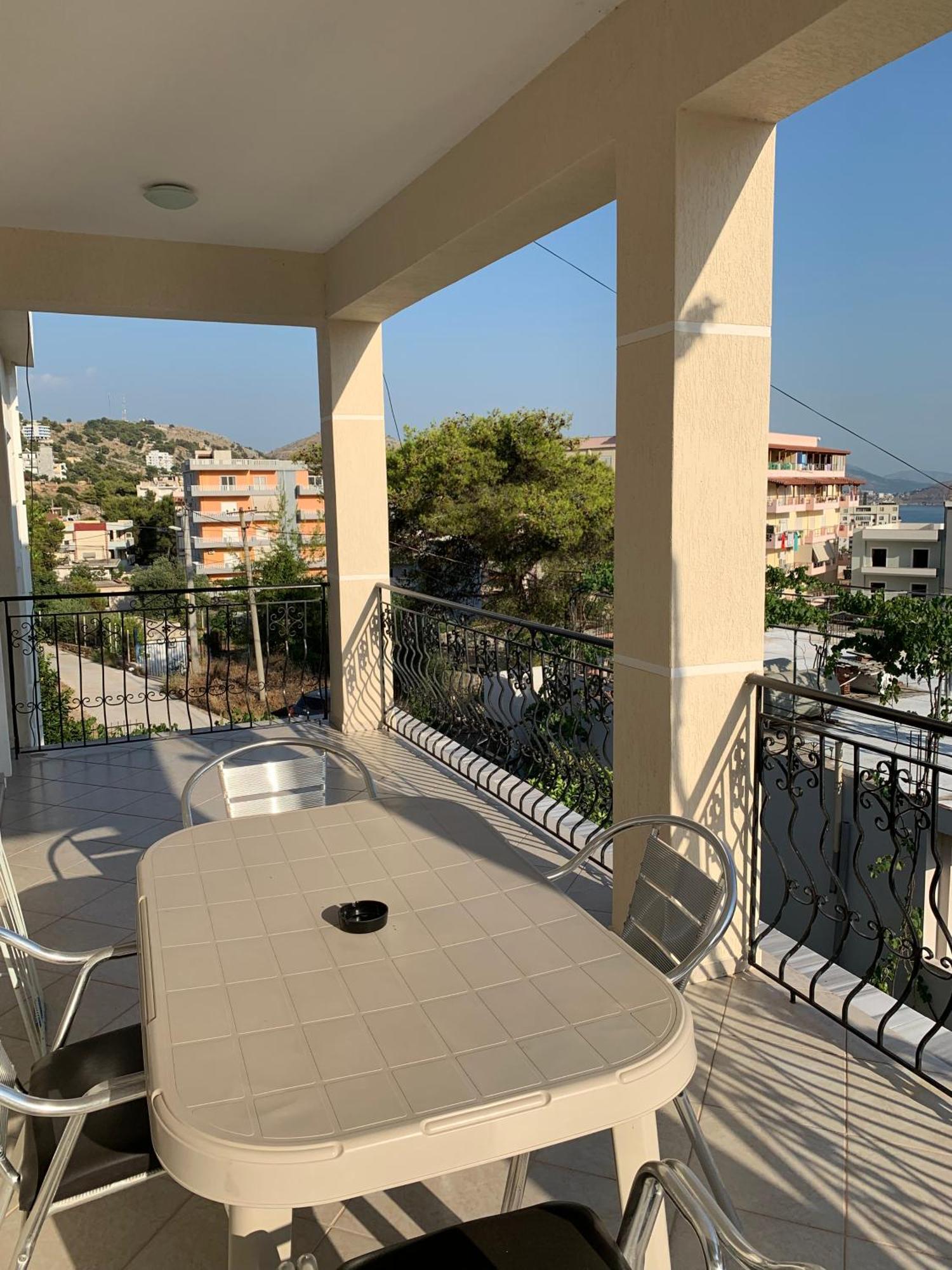 Ylli Cunaj Apartments Sarandë エクステリア 写真