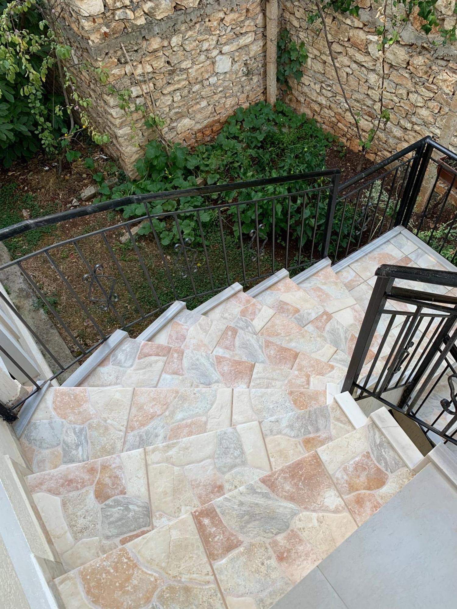 Ylli Cunaj Apartments Sarandë エクステリア 写真